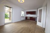 Wohn- & Essbereich Wohnung 2 EG - Modernes Mehrfamilienhaus mit drei Wohneinheiten und Baugrundstück! Mein Haus = Mein Makler!