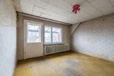 Schlafzimmer OG - Sanierungsbedürftiges Einfamilienhaus in Vorsfelde