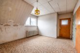 Schlafzimmer OG - Sanierungsbedürftiges Einfamilienhaus in Vorsfelde