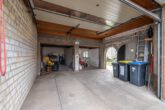 große Doppelgarage - Sanierungsbedürftiges Einfamilienhaus in Vorsfelde