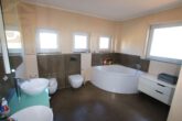 Badezimmer OG - Neuwertige Doppelhaushälfte im Campo Mediterrano – Mein Haus = Mein Makler!