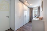 Ankleidebereich - Neuwertige 4 Zimmerwohnung mit Balkon und Fahrstuhl im Kleekamp – Meine Immobilie=Mein Partner!