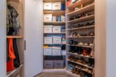 separater Ankleidebereich - Neuwertige 4 Zimmerwohnung mit Balkon und Fahrstuhl im Kleekamp – Meine Immobilie=Mein Partner!