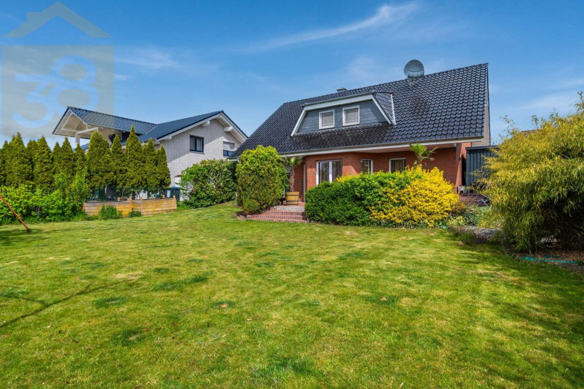 Hausansicht vom Garten