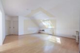 Wohnzimmer - 4-Zimmer-Dachgeschosswohnung in Gifhorn-Miagsiedlung! Meine Wohnung = Mein Makler!