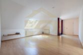 Wohnzimmer - 4-Zimmer-Dachgeschosswohnung in Gifhorn-Miagsiedlung! Meine Wohnung = Mein Makler!