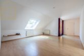 Wohnzimmer - 4-Zimmer-Dachgeschosswohnung in Gifhorn-Miagsiedlung! Meine Wohnung = Mein Makler!