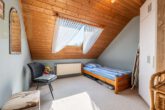 Kinderzimmer 1 DG - Gepflegtes Reihenendhaus mit Garten und Carport in Ettenbüttel (Müden a.d. Aller)!