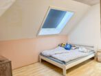 DG Kinder-/Gästezimmer 1 - Großzügiges Zweifamilienhaus mit Garten und Kapitalanlagepotenzial in Wittingen!