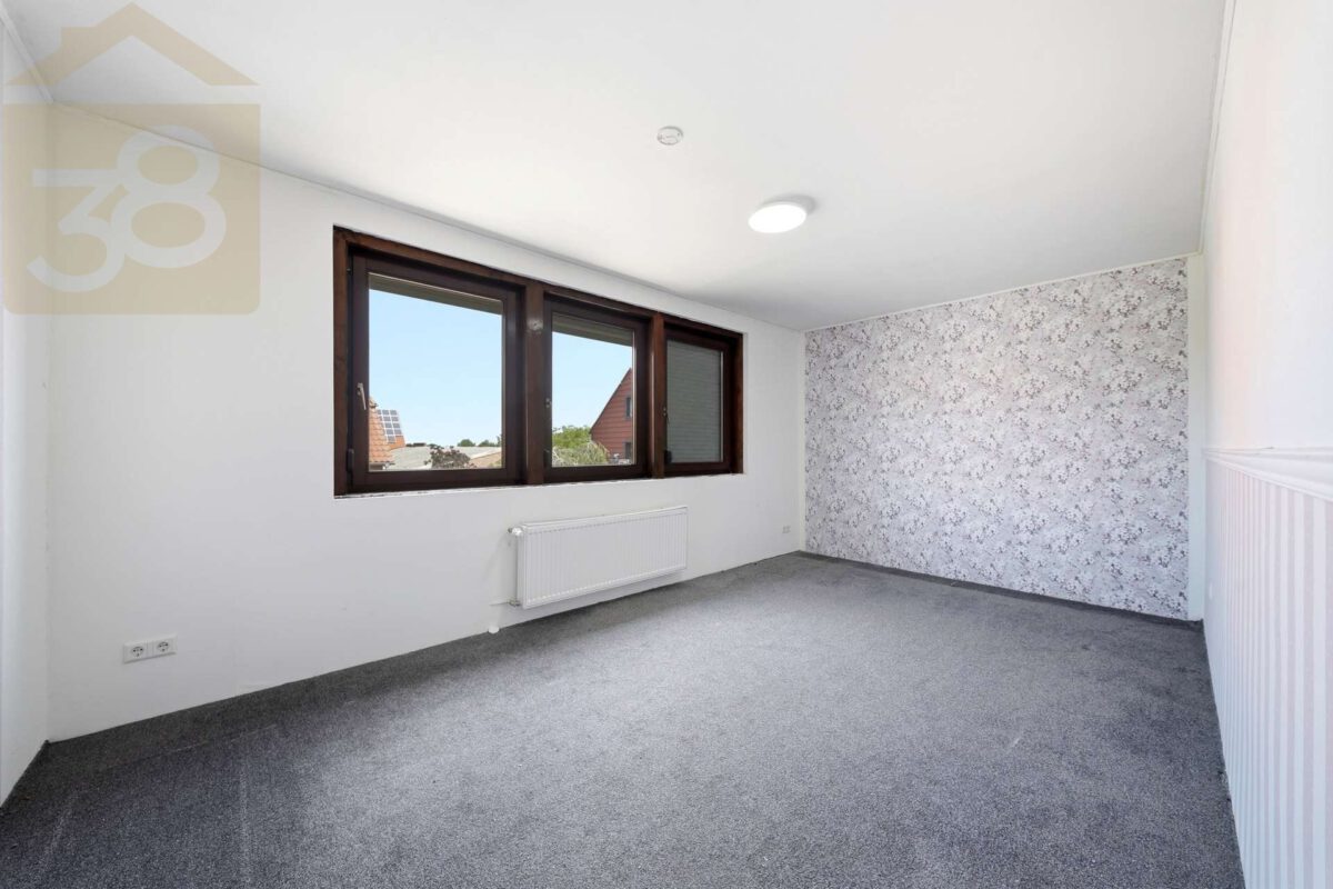 Schlafzimmer DG