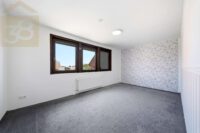 Schlafzimmer DG