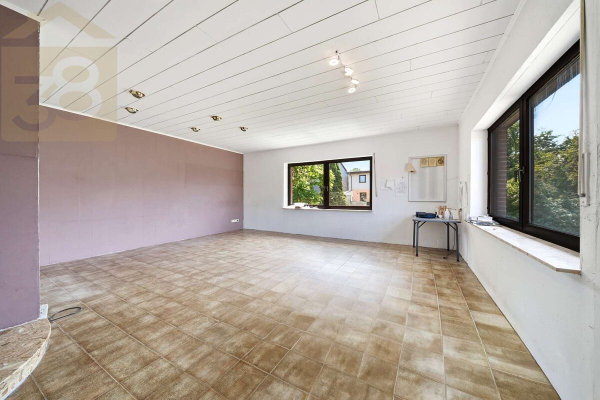 Wohnzimmer DG