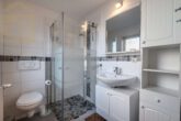 EG Badezimmer - Skandinavisches Einfamilienhaus nur ca. 200 m zum Strand entfernt in Lubmin! Mein Haus=Mein Partner!