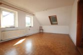 Dachgeschoss - Mehrfamilienhaus mit 3 Wohneinheiten in Wolfsburg! Mein Haus=mein Makler!