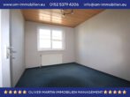 Schlafzimmer - 4-Zimmer-Maisonettewohnung mit großer Dachterrasse in Braunschweig! Meine Wohnung = mein Makler!