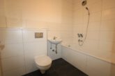 Badezimmer - Sanierte 2-Zimmer-Wohnung mit Balkon in attraktiver Wohnlage von Wolfsburg!