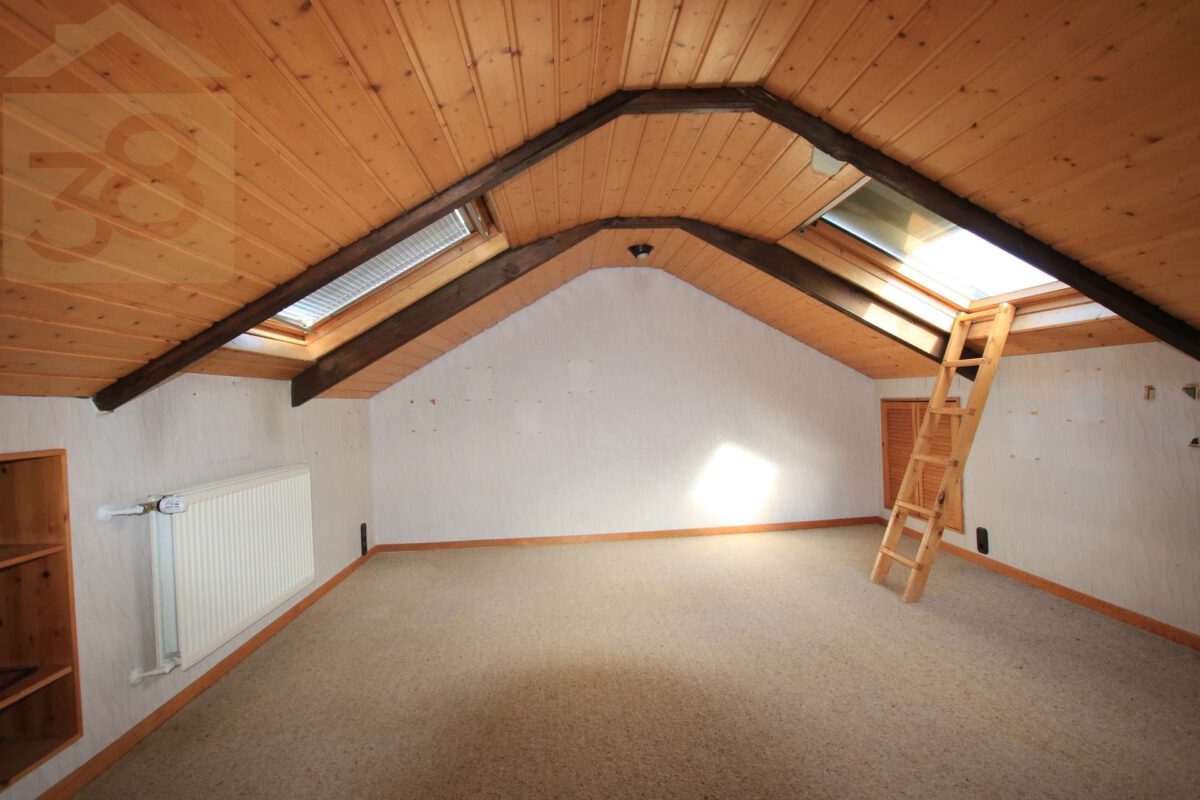 Schlafzimmer DG