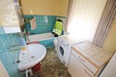 Badezimmer EG - Ein/Zweifamilienhaus mit 2 Wohneinheiten und Garage in Braunschweig-Lamme! Mein Haus = Mein Makler!
