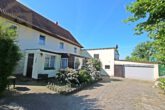 Hausansicht + Garage - Ein/Zweifamilienhaus mit 2 Wohneinheiten und Garage in Braunschweig-Lamme! Mein Haus = Mein Makler!