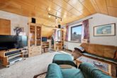 Wohnzimmer DG - Gepflegtes Einfamilienhaus mit großem Garten, Terrasse und Tandemgarage!Meine Immobilie=Mein Partner