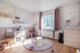 Kinderzimmer EG - Renovierungsbedüftiges Zweifamilienhaus in Weyhausen! Mein Haus = Mein Partner!