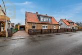 Hausansicht - Gepflegtes Einfamilienhaus mit Garage & Garten in Woltwiesche! Meine Immobilie=Mein Makler!