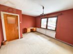 Schlafzimmer 2 OG - Einfamilienhaus mit alter Stallung und großem Grundstück!