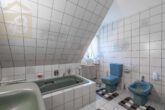 Badezimmer DG - Einfamilienhaus mit traumhaften Garten und zwei Garagen in Didderse! Meine Immobilie = Mein Partner!