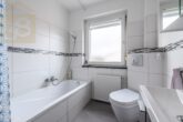 Badezimmer OG - modernisiertes Reihenmittelhaus mit überdachter Terrasse in Vorsfelde! Mein Haus = Mein Partner!