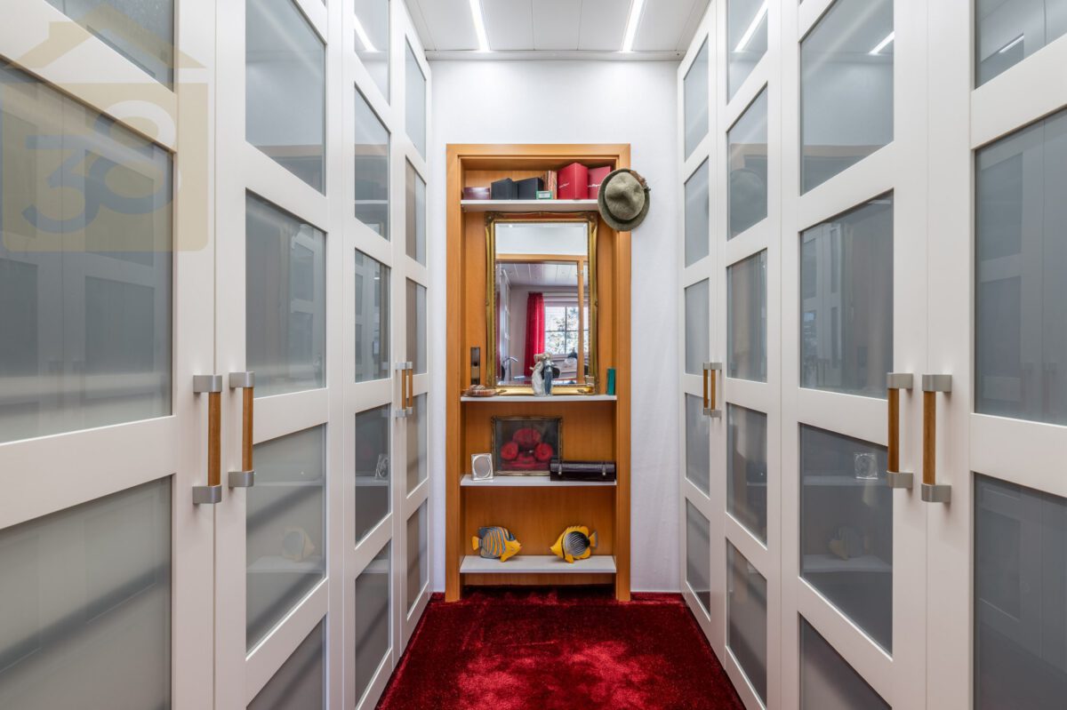 Ankleidezimmer OG