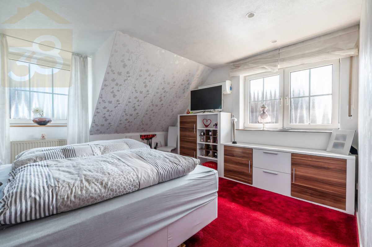Schlafzimmer OG