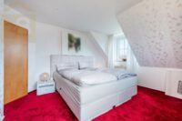 Schlafzimmer OG