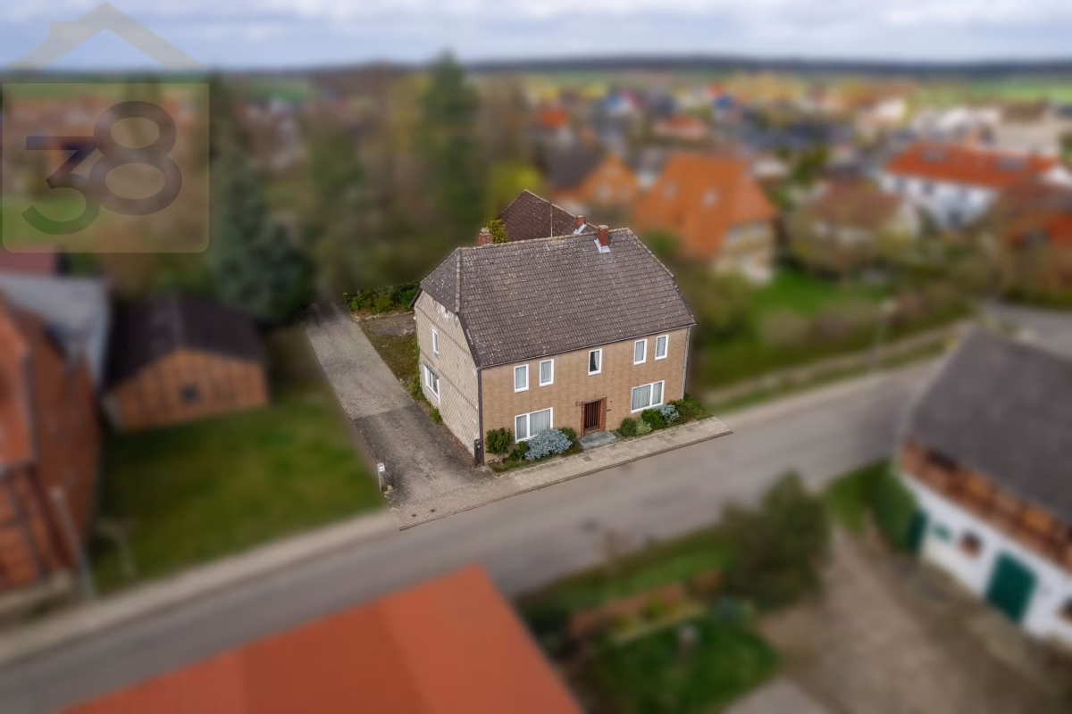 Hausansicht oben