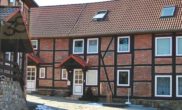 Hofansicht - 14 vermietete Wohneinheiten bei Bad Helmstedt als Kapitalanlage! Mein Haus = Mein Makler!