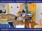 Wohnzimmer - Kapitalanlage: Wohnanlage mit 14 vermieteten Wohneinheiten in Beendorf! Mein Haus = Mein Makler!