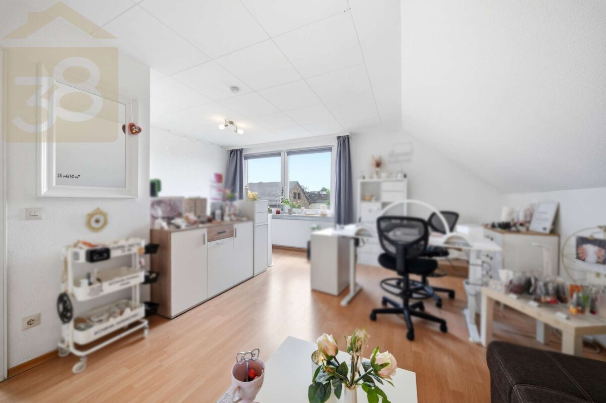 Wohnzimmer DG