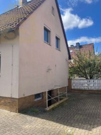 Kellereingang/Hauswand